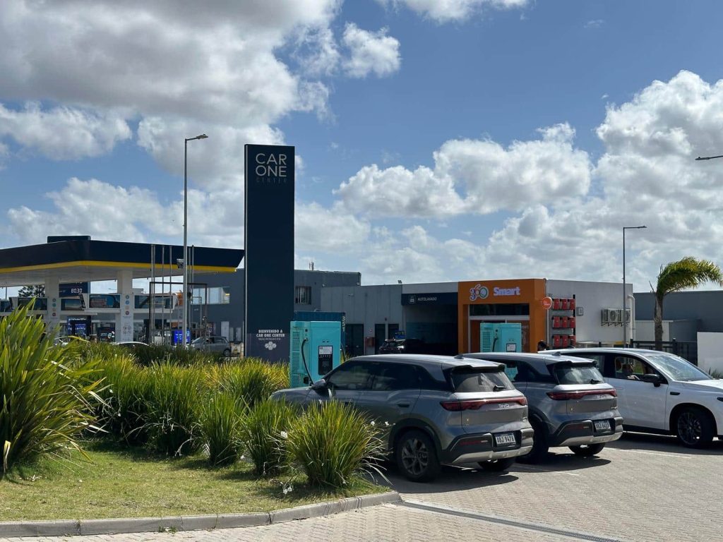 Estacionamiento de carga de vehículos eléctrico en uruguay